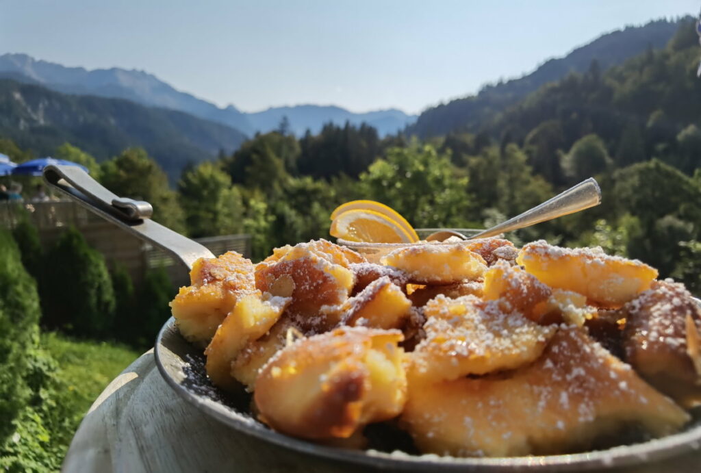 Bester Kaiserschmarrn in Garmisch Partenkirchen - auf der Kaiserschmarrn Alm