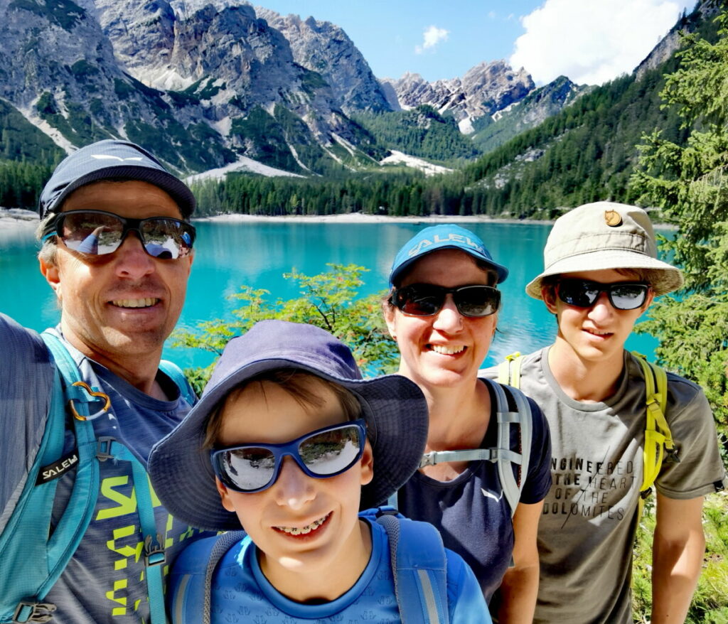 Familienurlaub Italien in den Dolomiten - am Pragser Wildsee