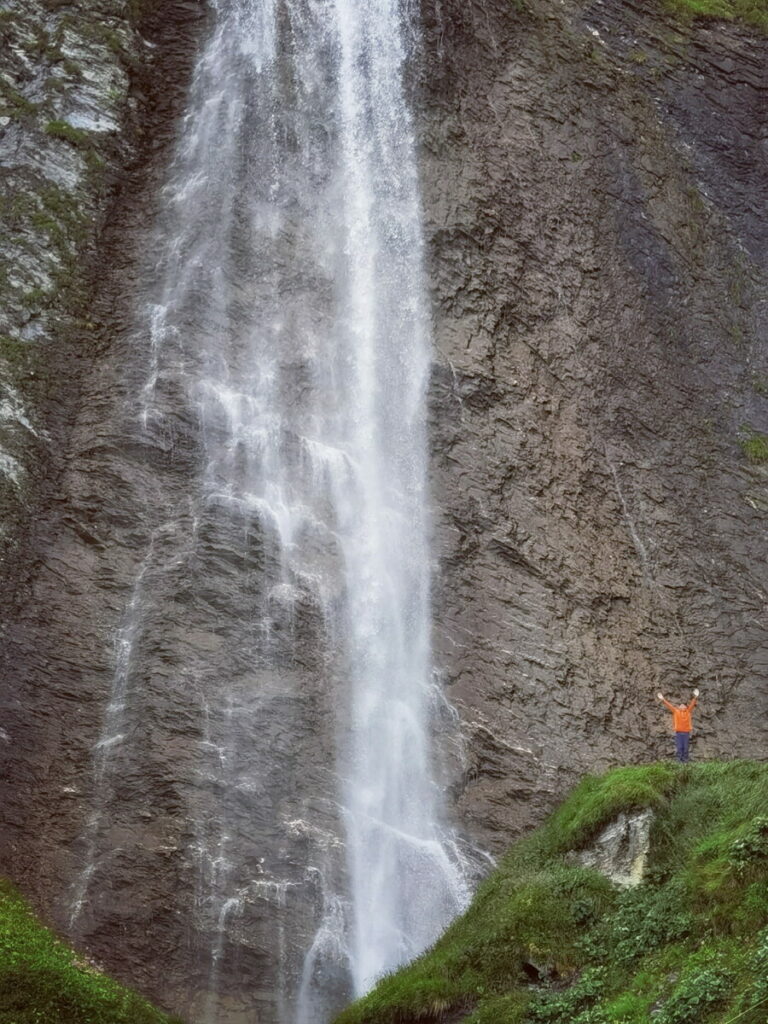 Familienurlaub Tirol - mit einem Feeling wie in Norwegen bei diesem riesigen Wasserfall