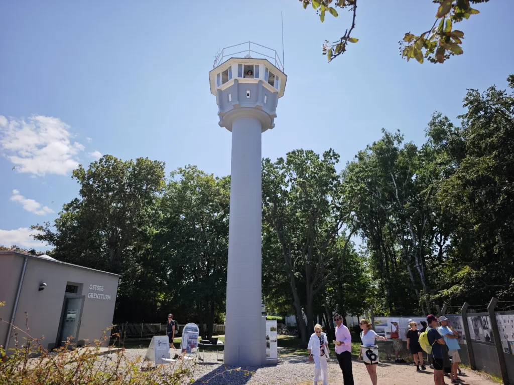 Tipp für ein besonderes Ausflugsziel an der Ostsee - der ehemalige Grenzturm in Kühlungsborn