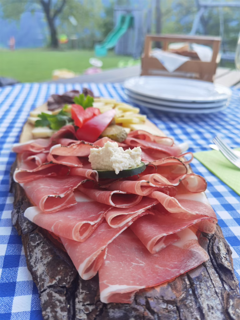 Sehr gute Südtiroler Küche im Buschenschank am Trinnerhof