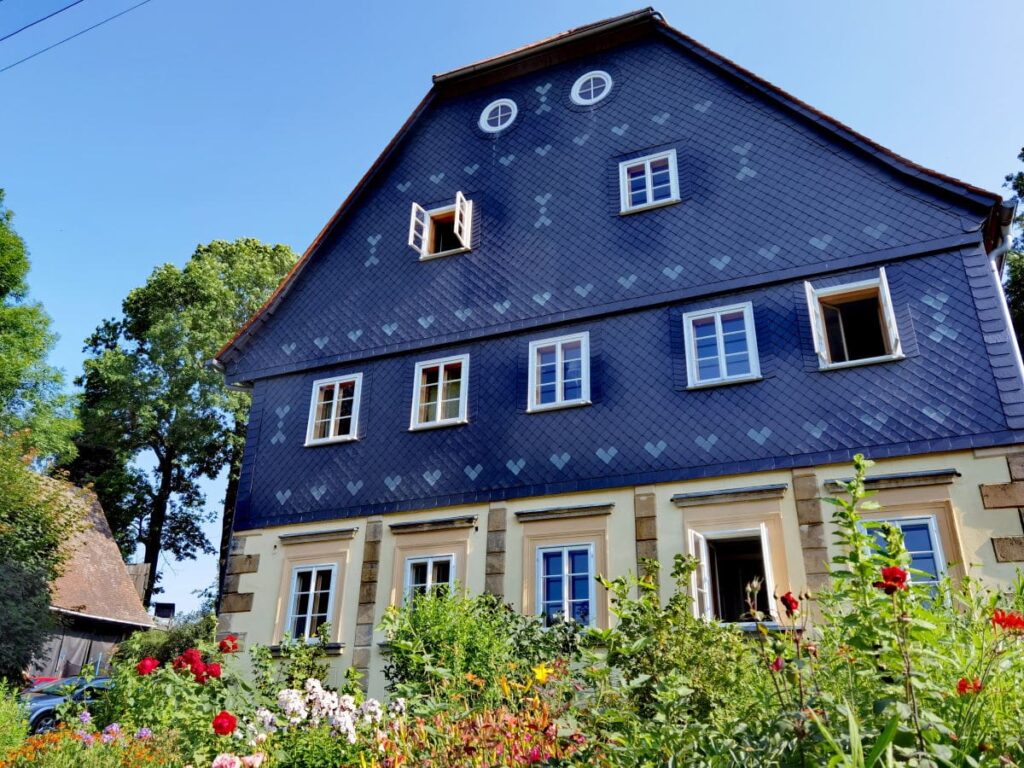 Der Grünsteinhof: Ein Umgebindehaus mit Ferienwohnungen in der Oberlausitz mit Kindern