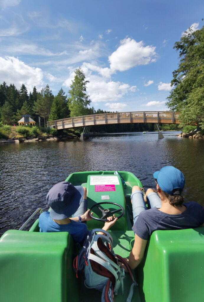 Mit dem Treetboot über den Fichtelsee paddeln