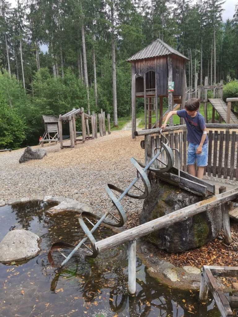 Wasserspielplatz im Freilichtmuseum Salzburg