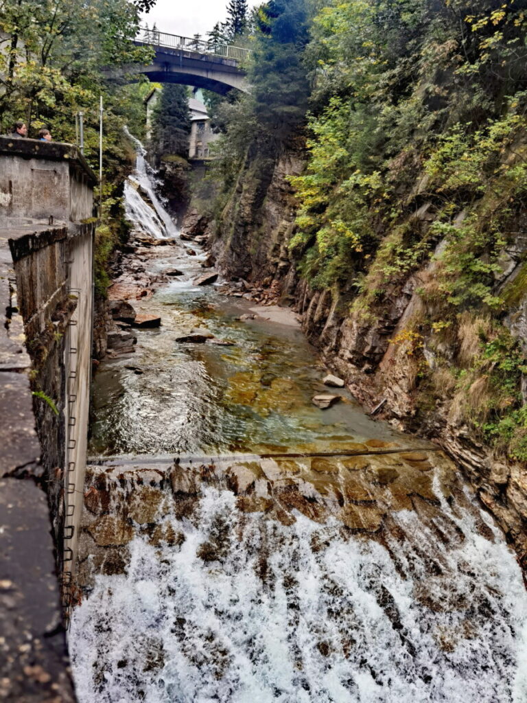 Der Gasteiner Wasserfall mit der oberen Brücke, der sogenannten "Hohen Brücke"