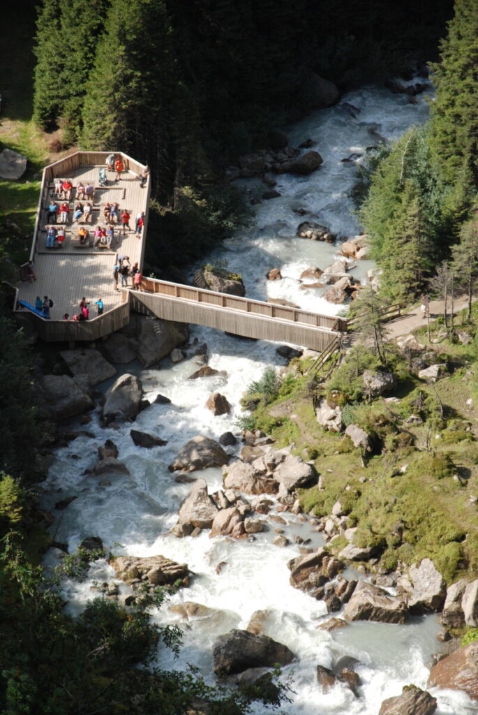 Die Aussichtsplattform beim Grawa Wasserfall