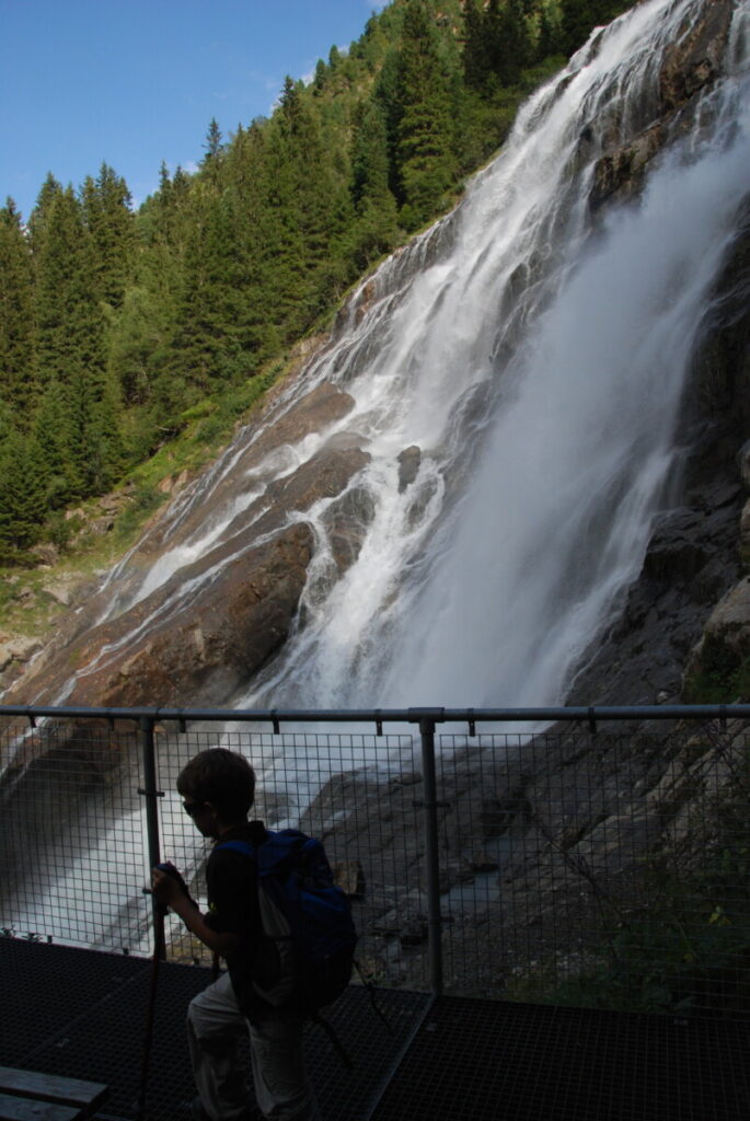 Am Grawa Wasserfall mit Kindern