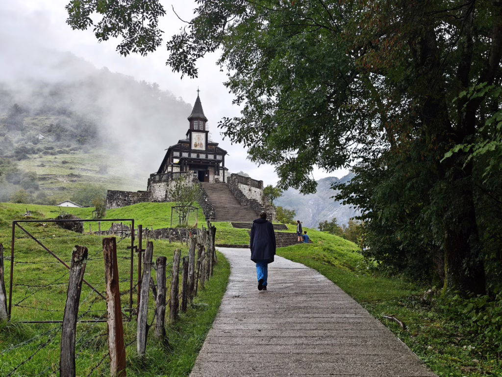 Ausflug zur Heiliggeistkirche Javorca