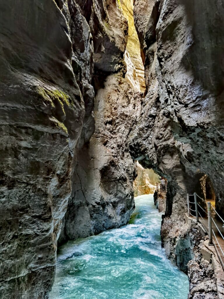 Hitze Ausflug Bayern? In der Partnachklamm ist es imm kühl!