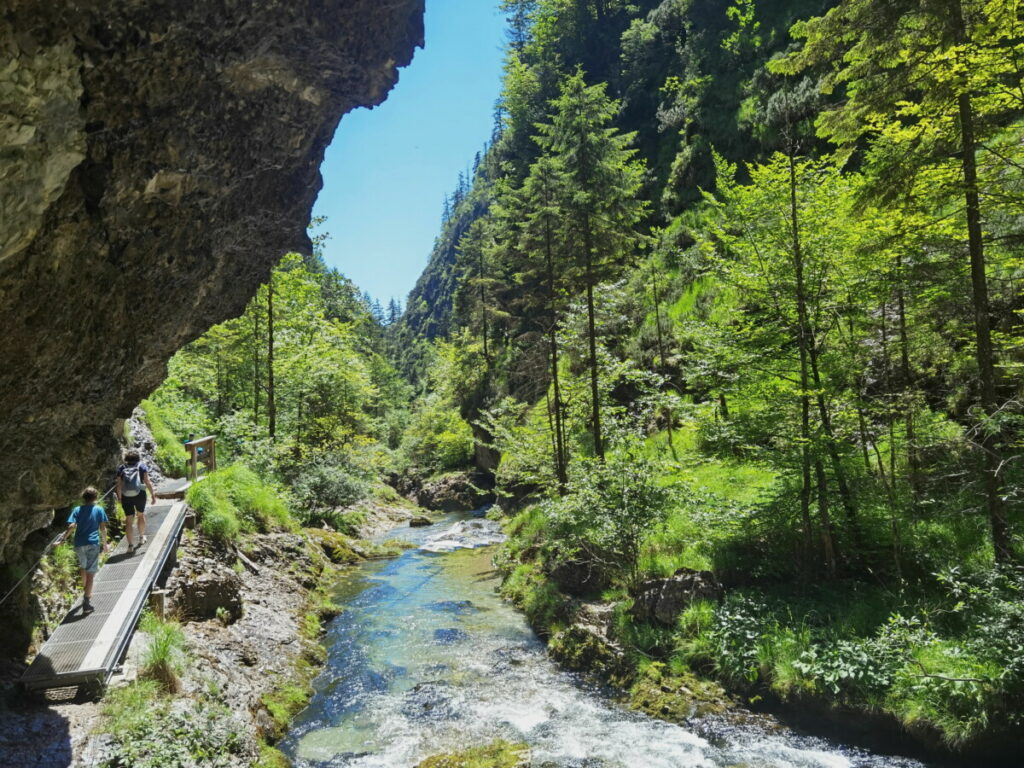 Hitze Ausflug Bayern in die geheime Weissbachschlucht