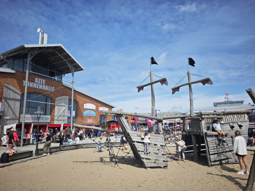 Im Hafen von List gibt es diesen Spielplatz