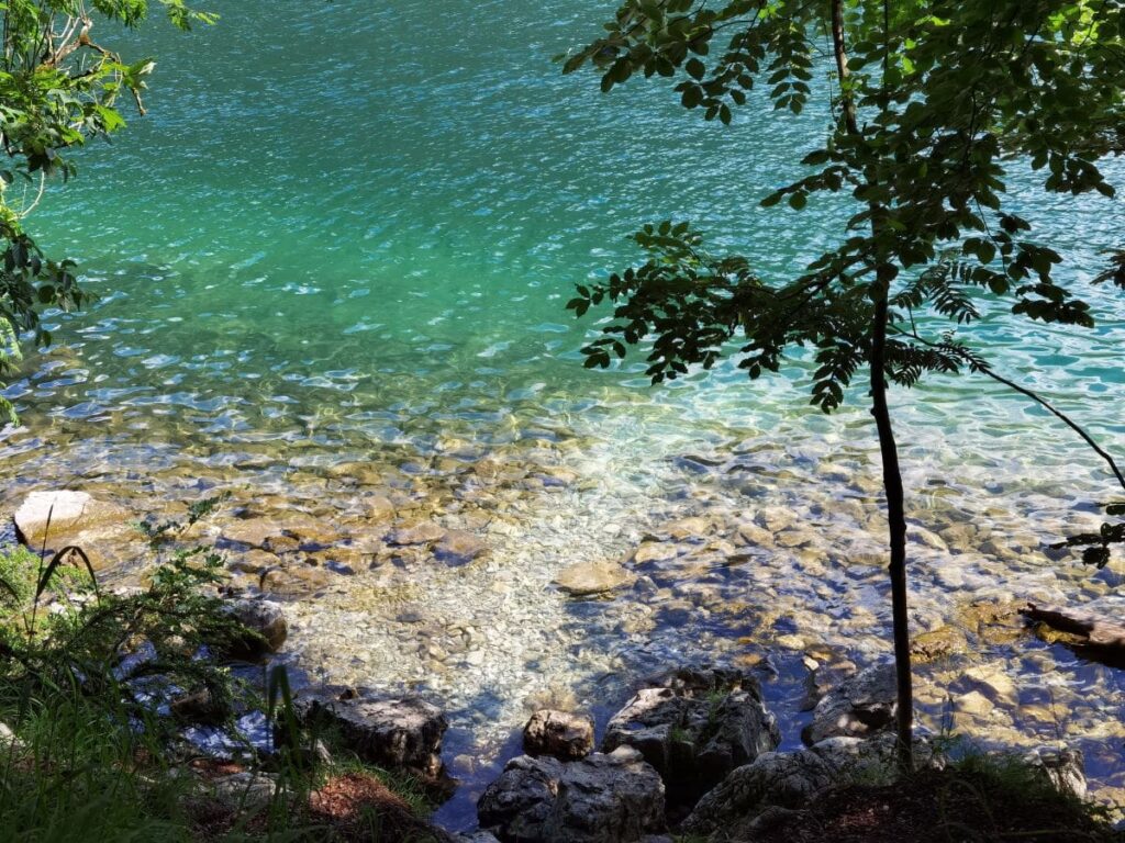 Königssee Malerwinkel genießen mit dem Blik auf den türkisgrünen See