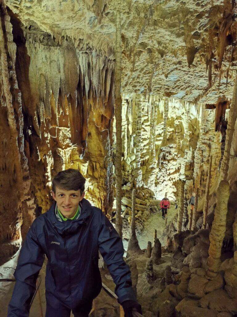 Willkommen im Katerloch - ein Paradies von tausenden Tropfsteinen!