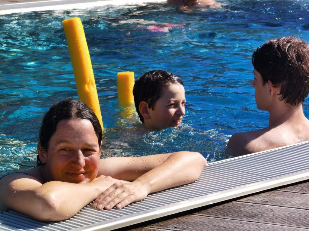 Entspannung im Kinderhotel Bayerischer Wald mit Schwimmbad