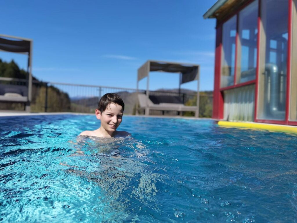 Kinderhotel Bayerischer Wald mit Schwimmbad - der Schreinerhof ist ein Hotel mit Aquapark in Deutschland
