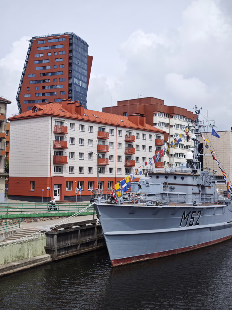 Klaipeda ist eine Hafenstadt mit moderner Architektur und Bauten aus der Sowjetzeit