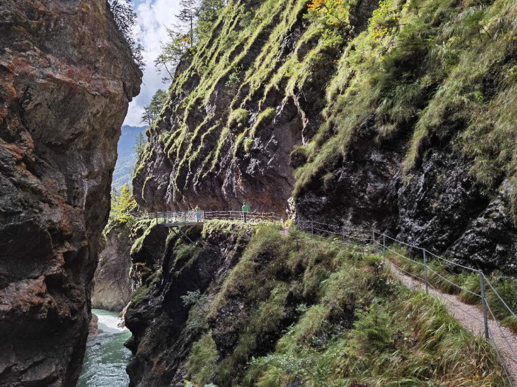 Die Klammwanderung durch die Tiefenbachklamm