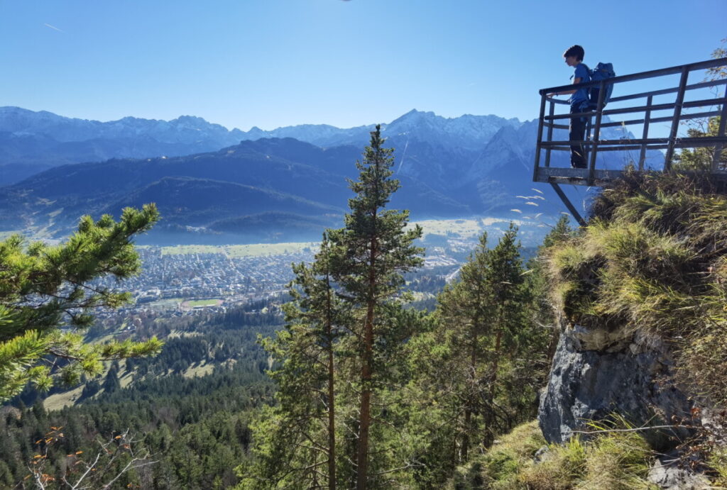 Ausichtskanzel oberhalb vom Kramerplateauweg - Ausflugsziele rund um die Ferienwohnung