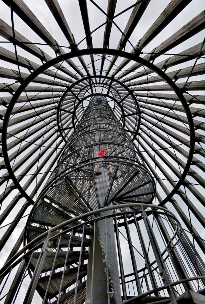 Auf den kostenlosen Aussichtsturm im Leipziger Neuseenland