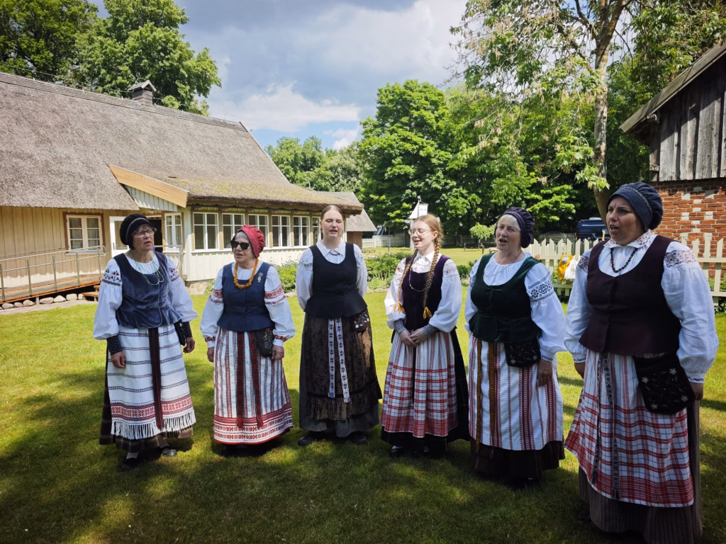 Zu Besuch bei den singenden Fischerfrauen