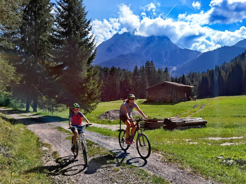 Mit dem Mountainbike zum Blindsee radfahren