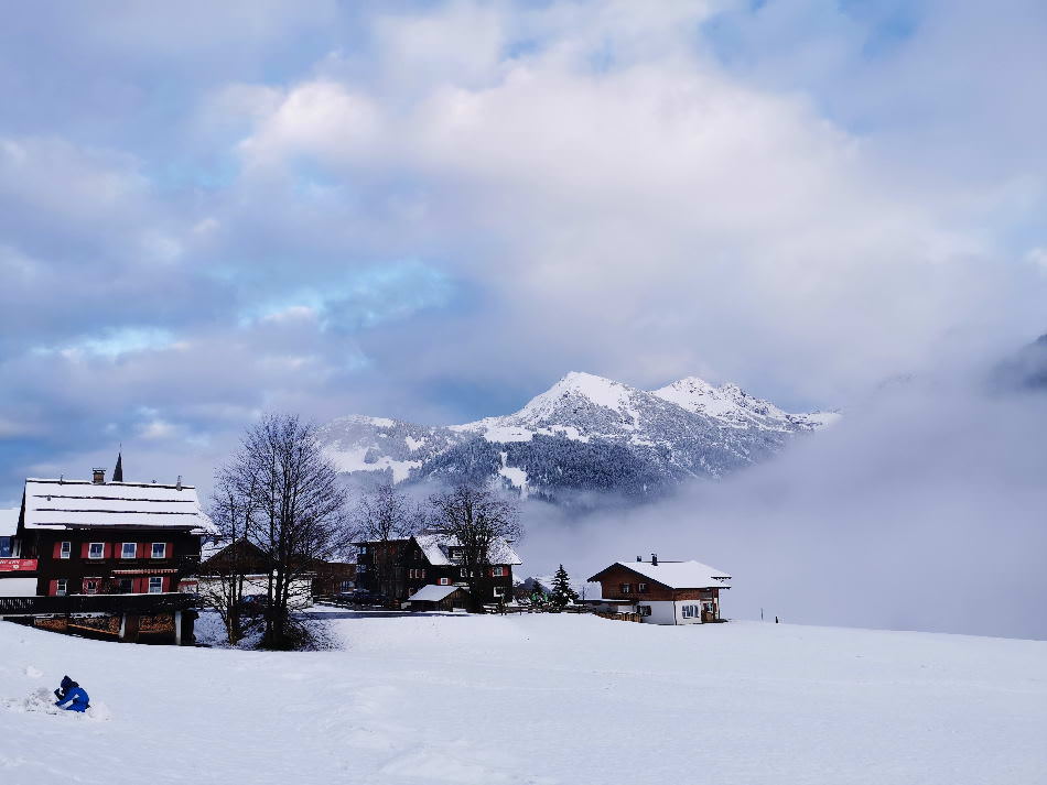 Das winterliche Mittelberg im Kleinwalsertal