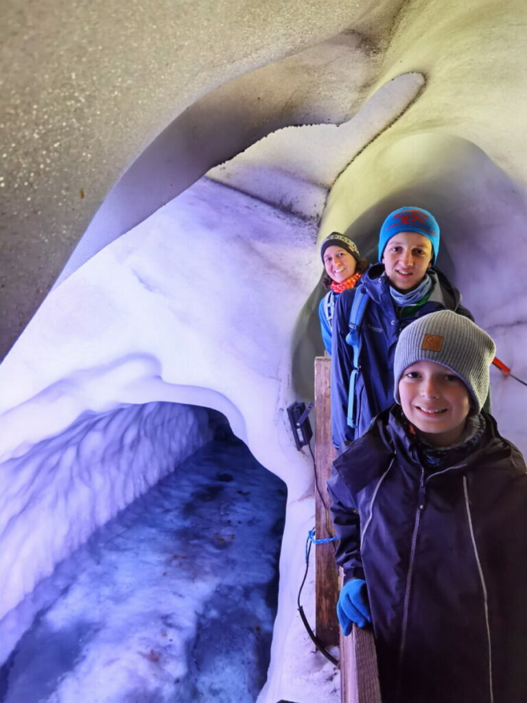 Wunderwelt aus Eis - der Natur Eis Palast im Zillertal