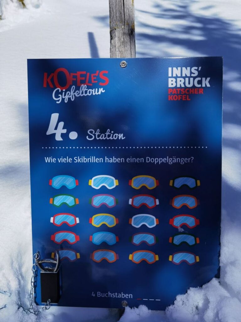 Eine der Patscherkofel Rätselstationen - nimm dir unbedingt das kostenlose Booklet in der Bergstation mit!