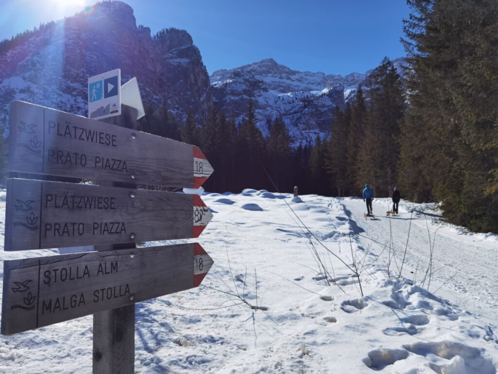 Die Plätzwiese Winterwanderung führt über einen breiten präparierten Weg