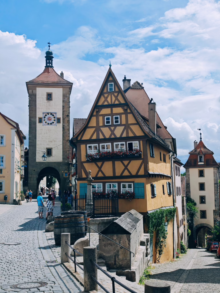 So schön ist es am Plönlein in Rothenburg mit Kindern