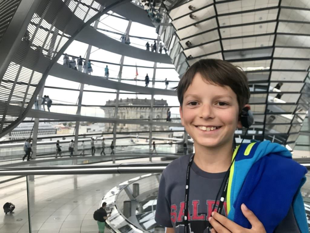 Besuch im Reichstag Berlin mit Kindern