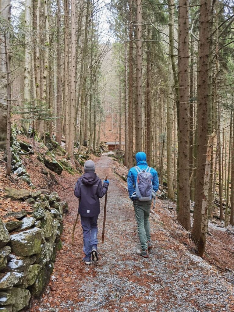 Rißlochfälle Wanderung