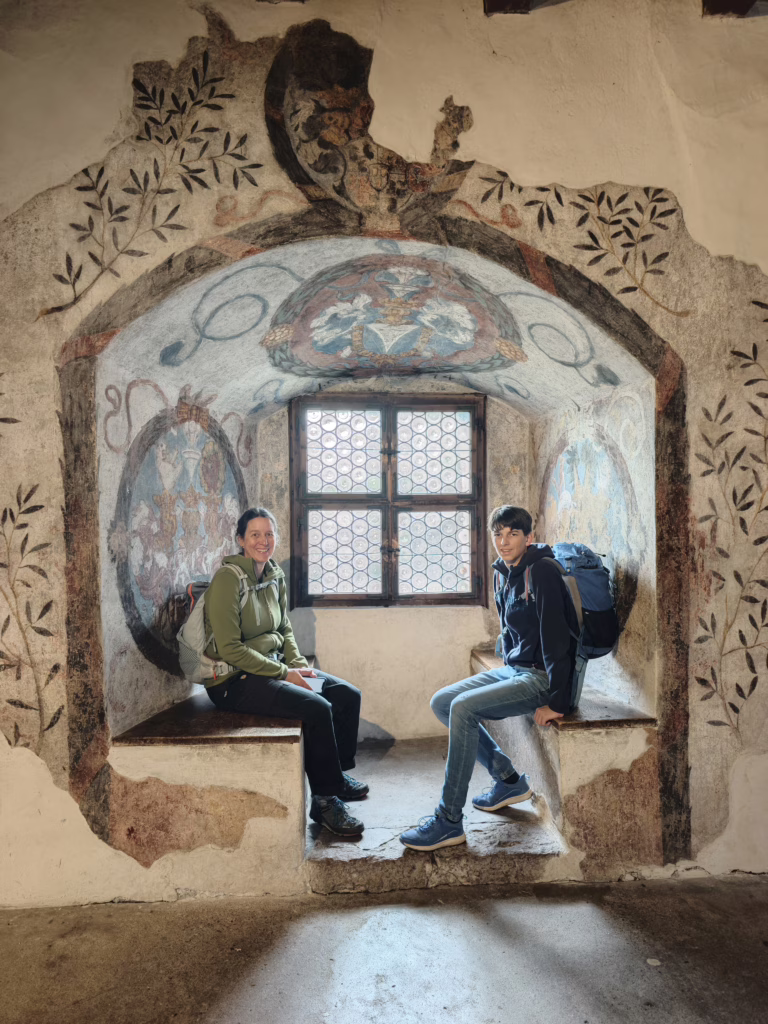 Die Bilderbuchburg Schloss Runkelstein - mit ganz vielen bunten Fresken