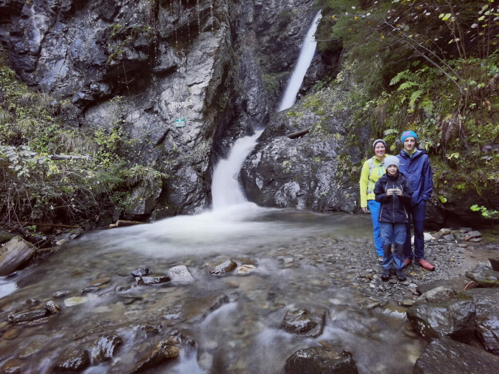 am Schluchtweg Millstatt wandern - zum Naturdenkmal Herzogfall