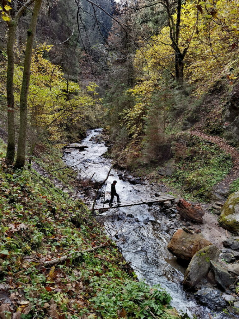 Über viele Brücken auf dem Schluchtweg Millstatt wandern