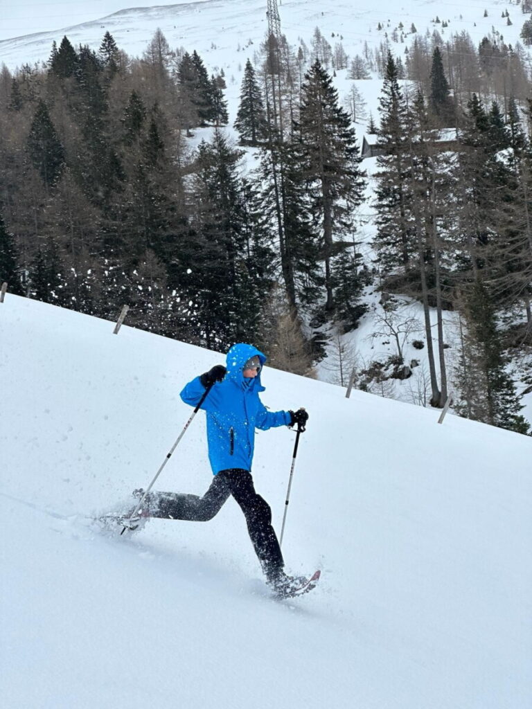 So viel Spaß macht das Schneeschuhwandern unserem Junior