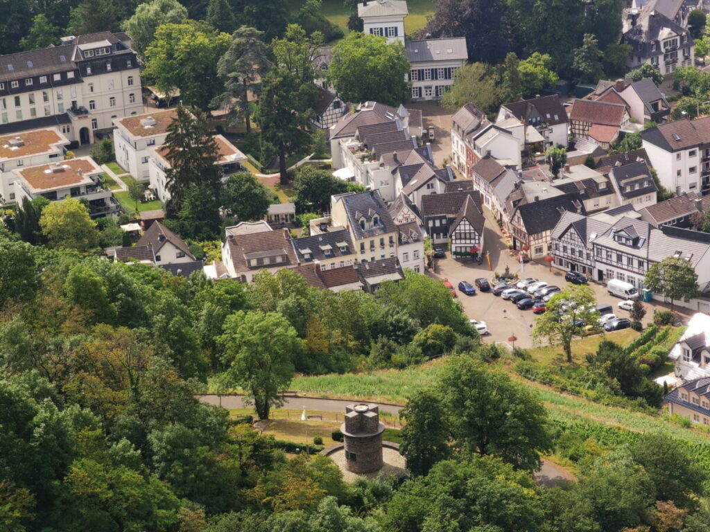 Drachenburg mit Kindern