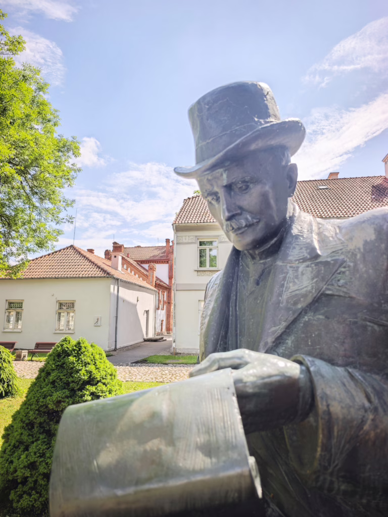 Hugo Scheu prägte die Stadt Šilutė - ihm zu Ehren gibt es das Denkmal