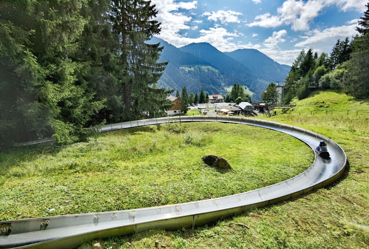 Familienhotel in den Bergen mit Sommerrodelbahn