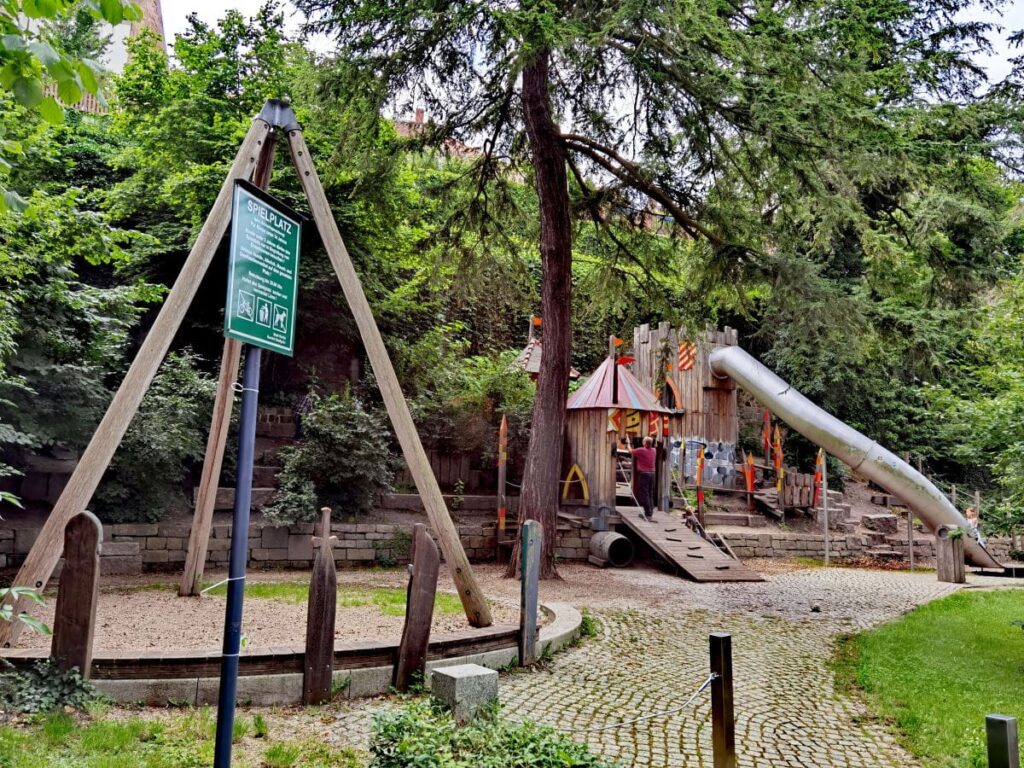 Spielplatz Görlitz - an der Neisse, nahe der Brücke nach Polen