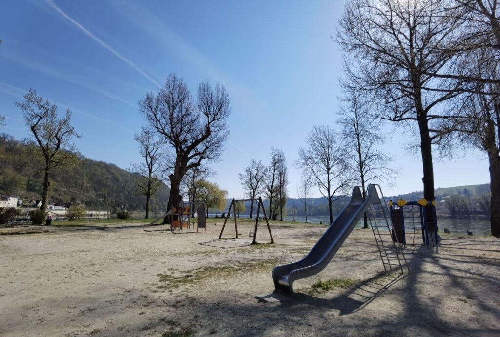 Spielplatz Passau direkt am Dreiflüßeeck, zwischen Donau und Inn