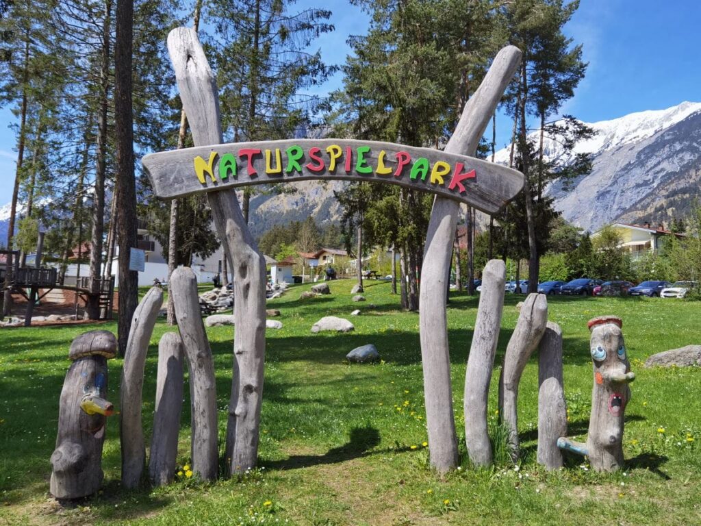 besonderer Spielplatz in Tirol - der Naturspielpark Mils