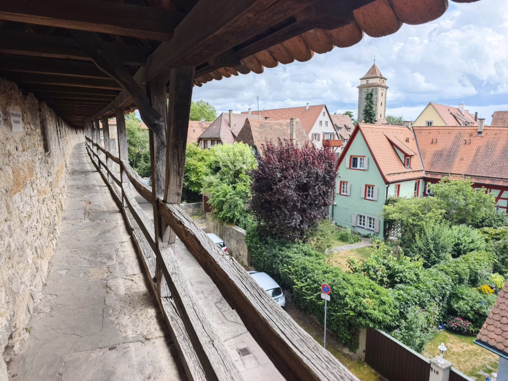Der Wehrgang in Rothenburg ob der Tauber mit Kindern - sehr zu empfehlen!