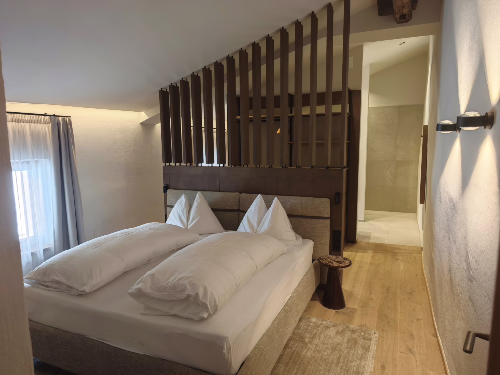 Moderne und großzügige Suite mit getrennten Schlafzimmern in Sterzing mit Kindern