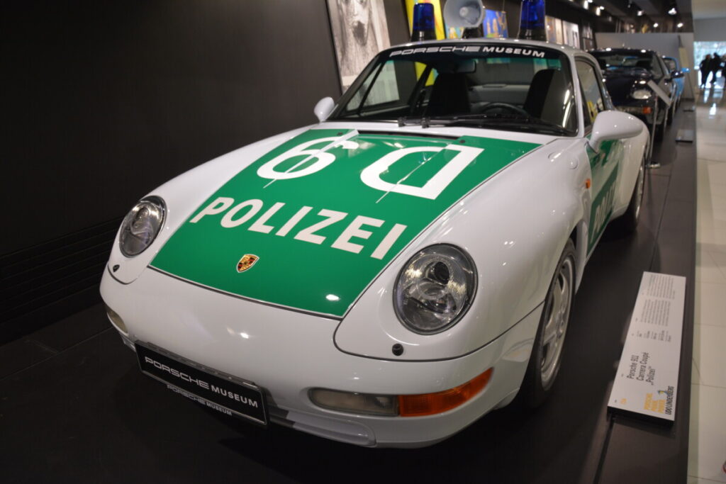 Porsche in allen Variationen - das Porsche Museum war unser Ziel in Stuttgart bei Regen