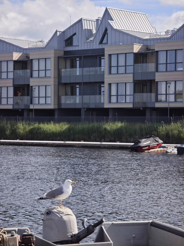 Vom Hafen in Šventoji spazieren wir in die Dünen