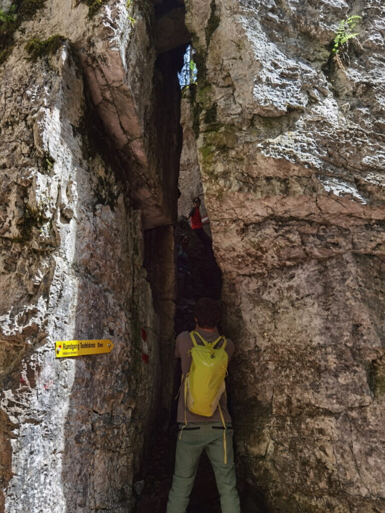 Schmalstes Stück in der Teufelsgasse - der Einstieg in den Rundgang