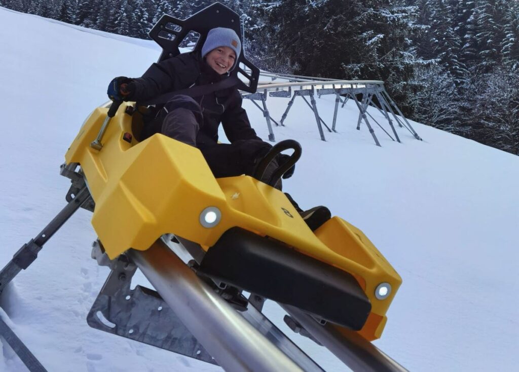 Außergewöhnlich in Tirol Rodeln - das Drachenflitzer Coaster fährt auch im Winter in der Wildschönau