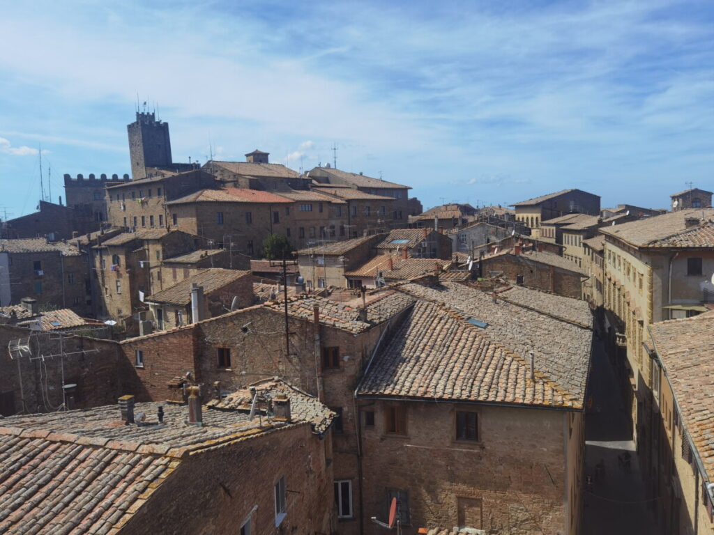 Aussicht vom Torre Toscano über die Altstadt Volterra
