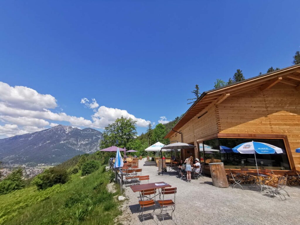 Ganzjährig wandern in Bayern mit Kindern - Wanderziel Tannenhütte